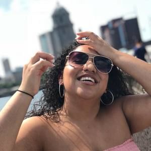 Meet your Posher, Alexandra